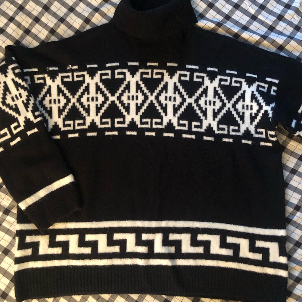 CeCe Black and White Geometric Turtleneck Sweater